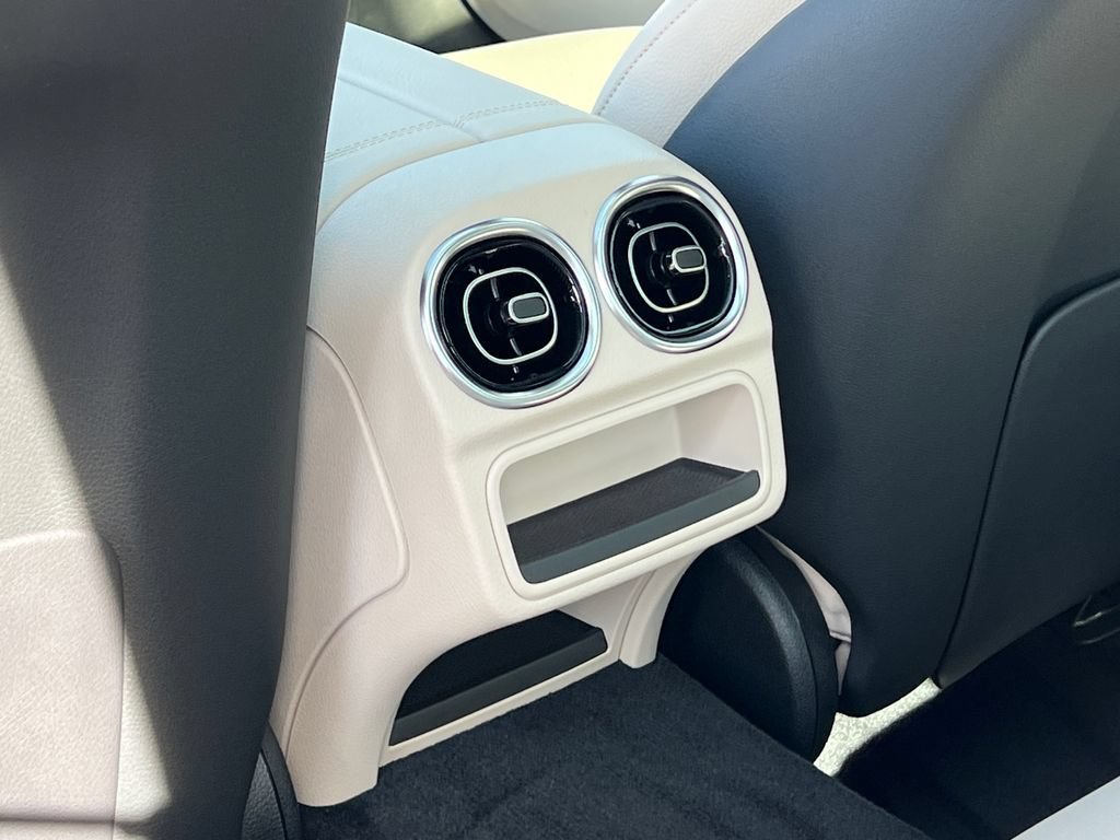 New 2026 Mercedes-Benz C 300 4MATIC Sedan image 27