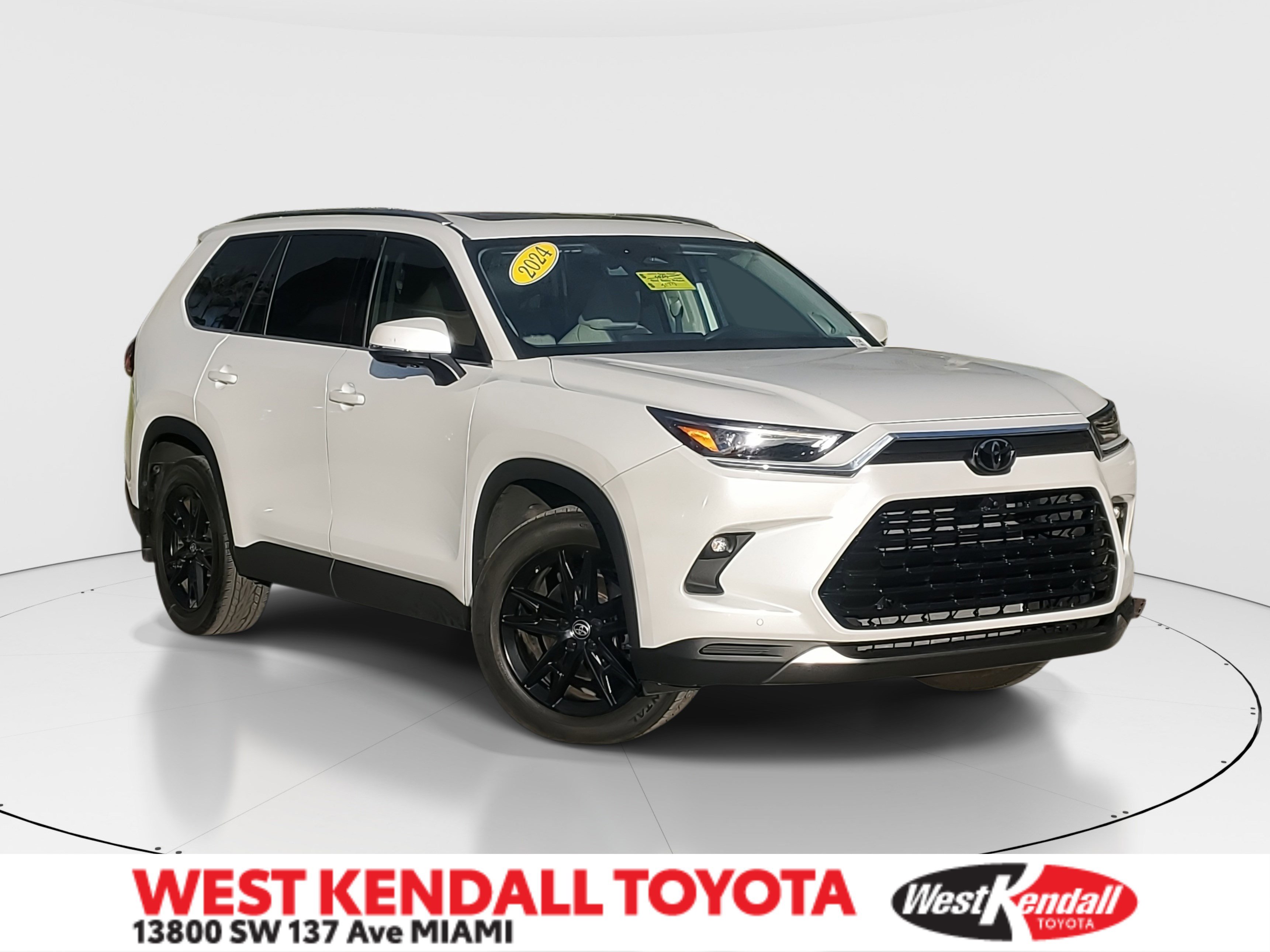 Used 2024 Toyota Grand Highlander Platinum image 1