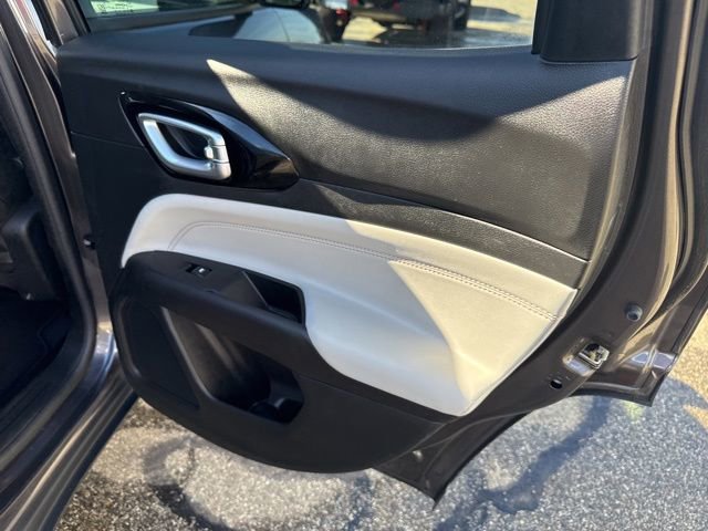 Certified 2022 Jeep Compass Limited image 14