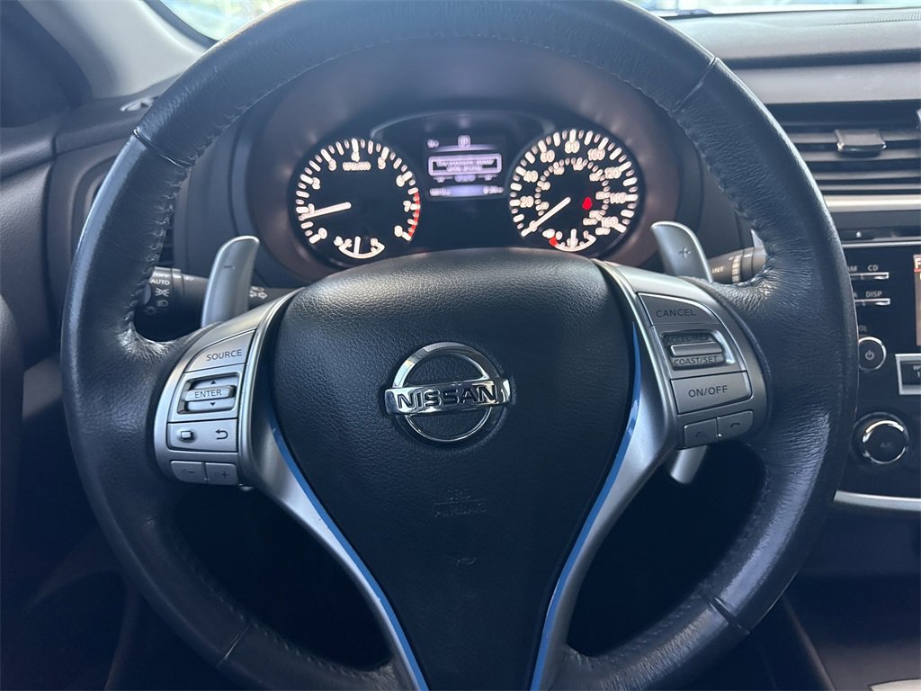 Used 2017 Nissan Altima 2.5 SR w/ Midnight Edition Package image 16