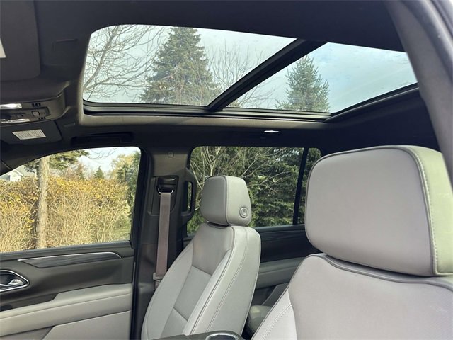 Used 2023 GMC Yukon XL SLT image 27