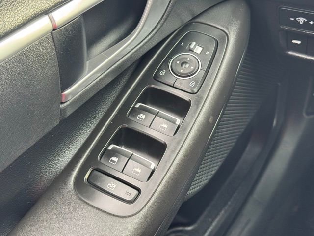 Used 2023 Hyundai Sonata SE FWD image 19