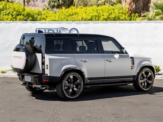 New 2026 Land Rover Defender 110 X-Dynamic SE AWD/4WD image 6