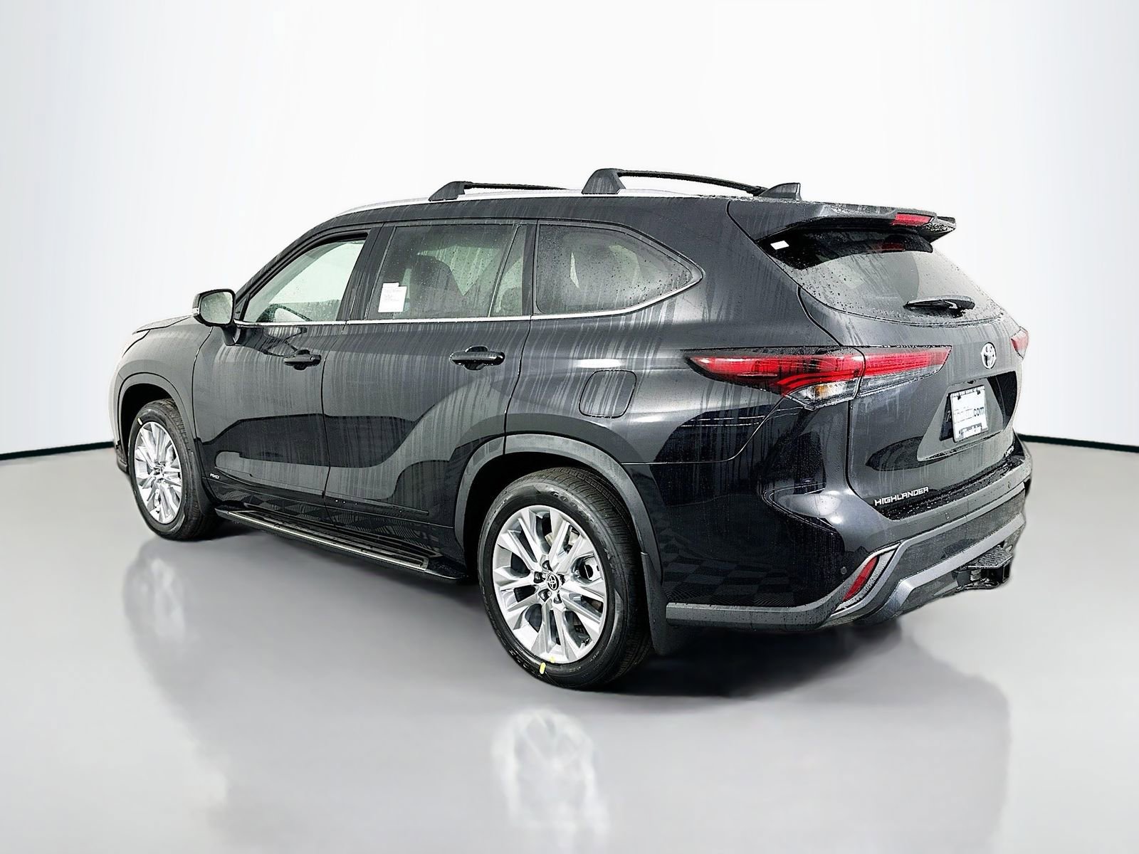 New 2026 Toyota Highlander Limited AWD/4WD image 5