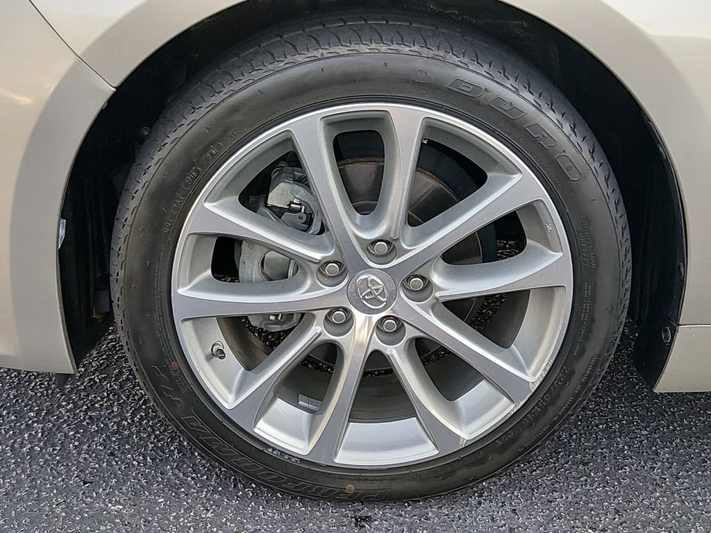 Used 2015 Toyota Avalon XLE Touring FWD image 19
