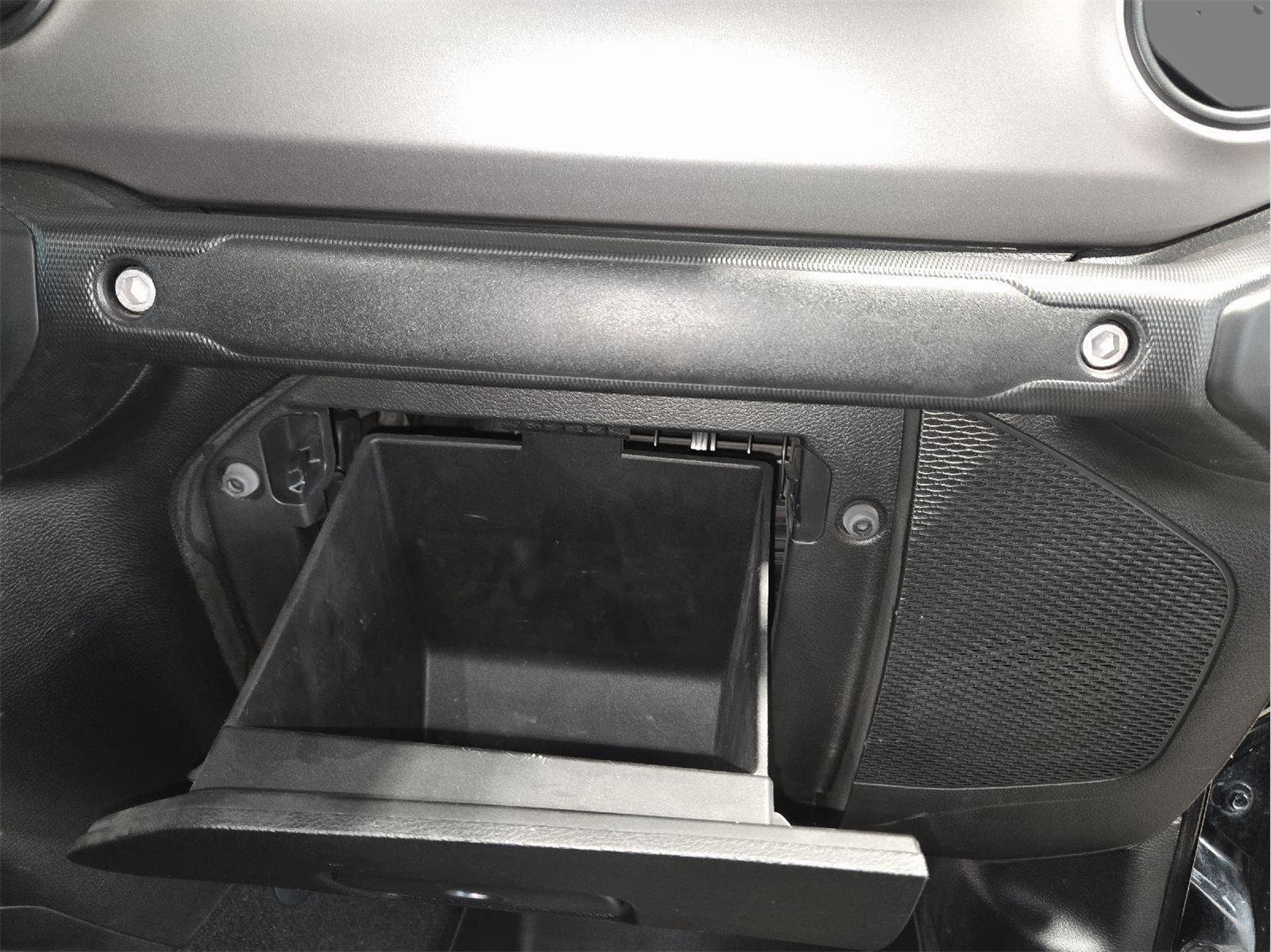 Used 2021 Jeep Gladiator Willys AWD/4WD image 36