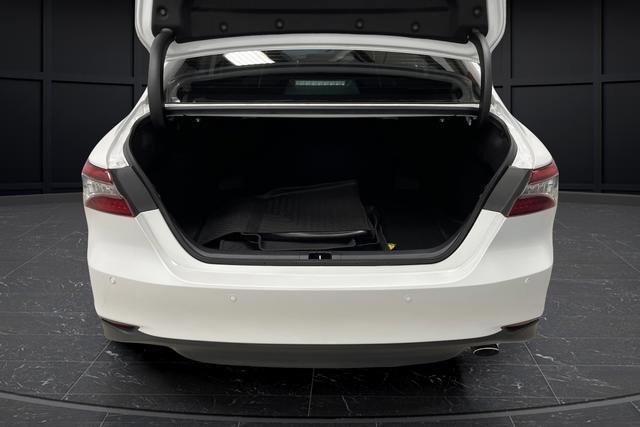 Used 2023 Toyota Camry XLE w/ Navigation Package image 15