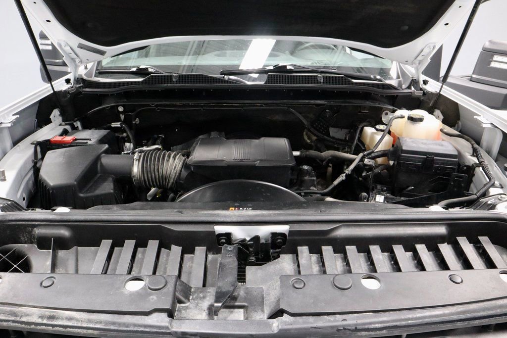 Used 2025 Chevrolet Silverado 2500 Custom w/ Custom Value Package image 13