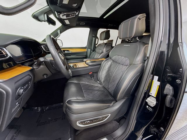 Used 2023 Jeep Grand Wagoneer L Series III w/ Rear Seat Video Group 1 AWD/4WD image 22