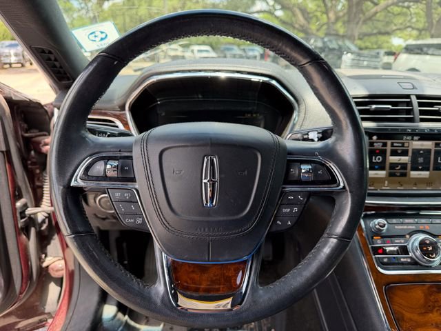 Used 2019 Lincoln Continental Select w/ Continental Climate Package AWD/4WD image 10