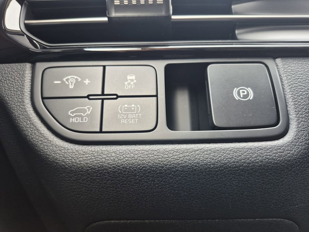 New 2026 Kia Sportage EX image 24