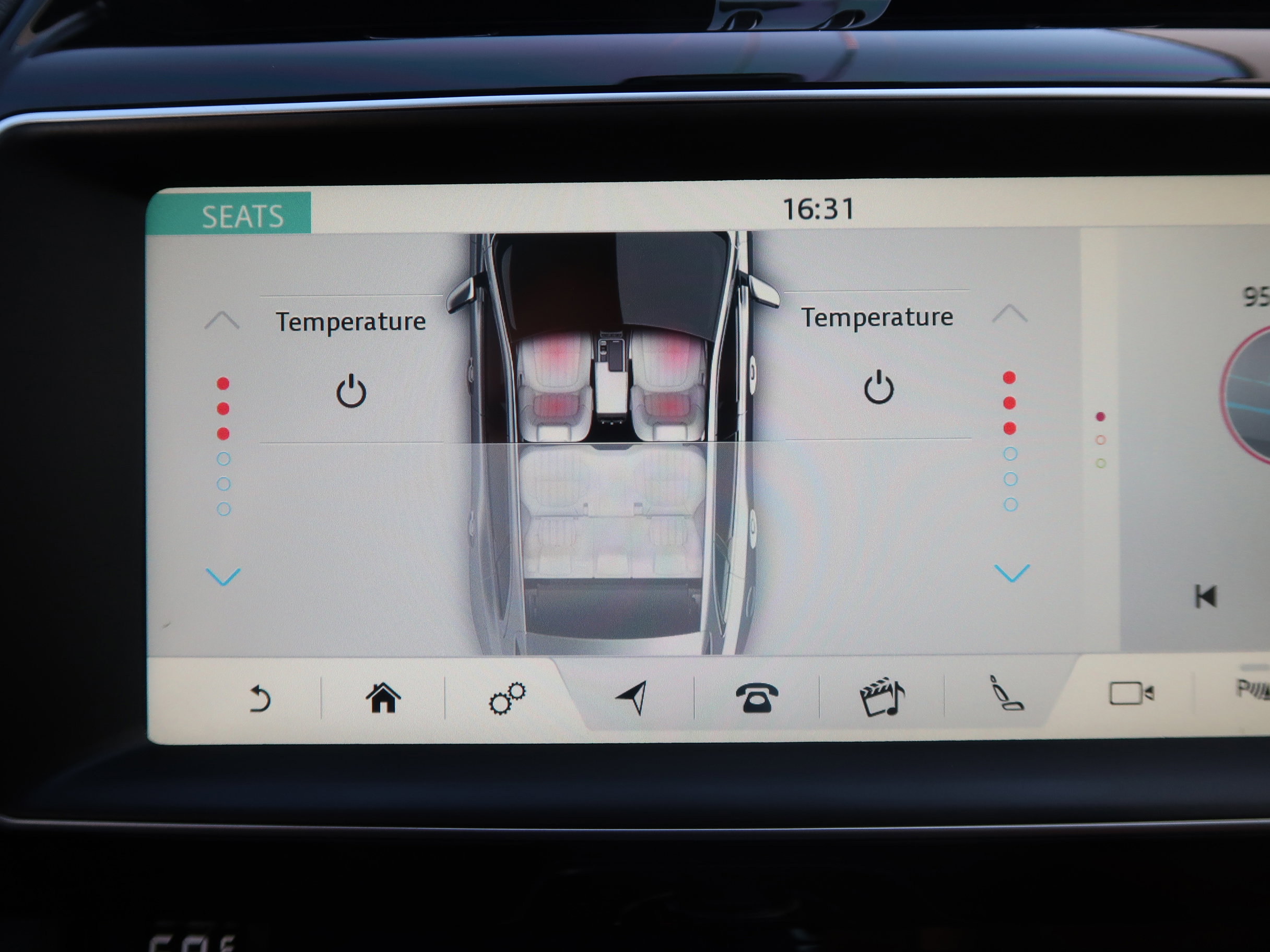 Used 2018 Jaguar F-PACE Portfolio image 20