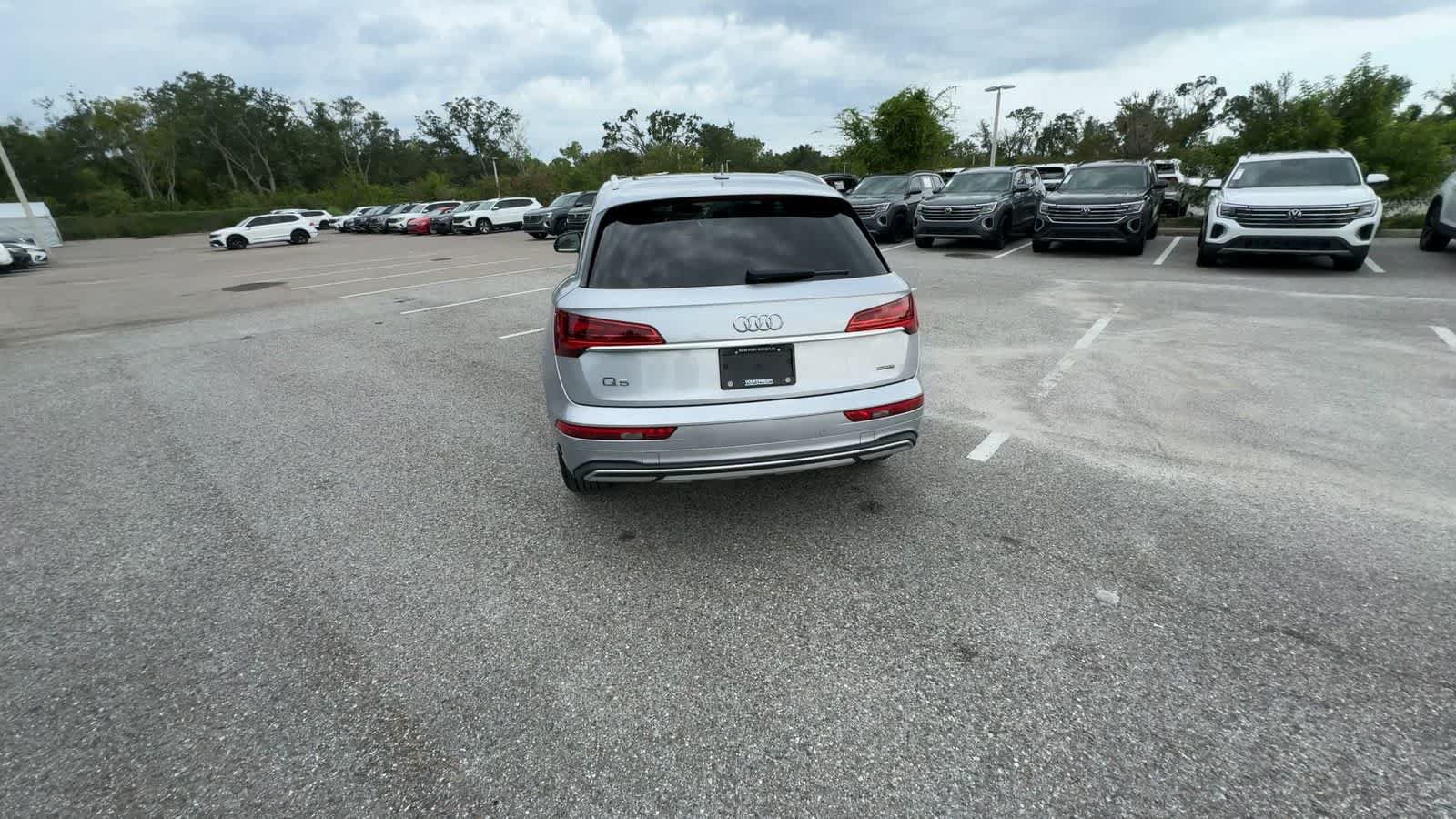 Used 2023 Audi Q5 2.0T Premium Plus w/ Premium Plus Package AWD/4WD image 7