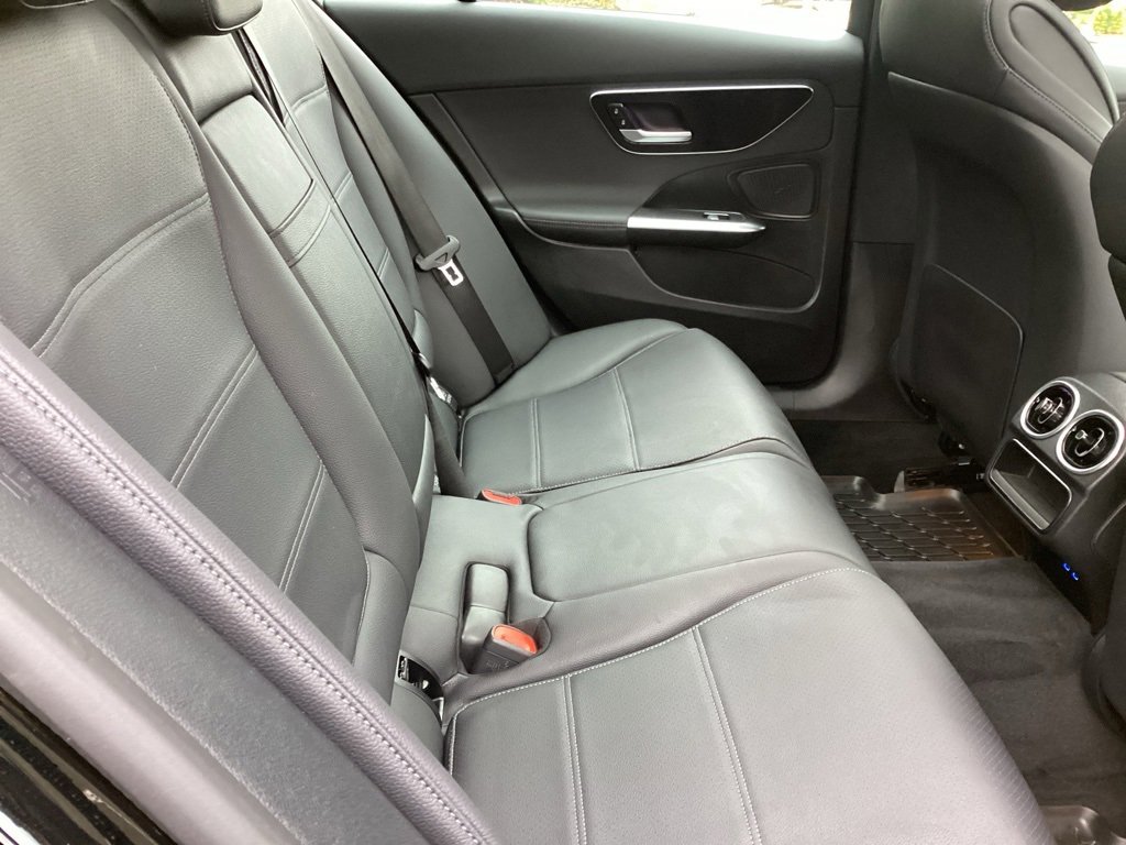Used 2024 Mercedes-Benz C 300 4MATIC Sedan image 6