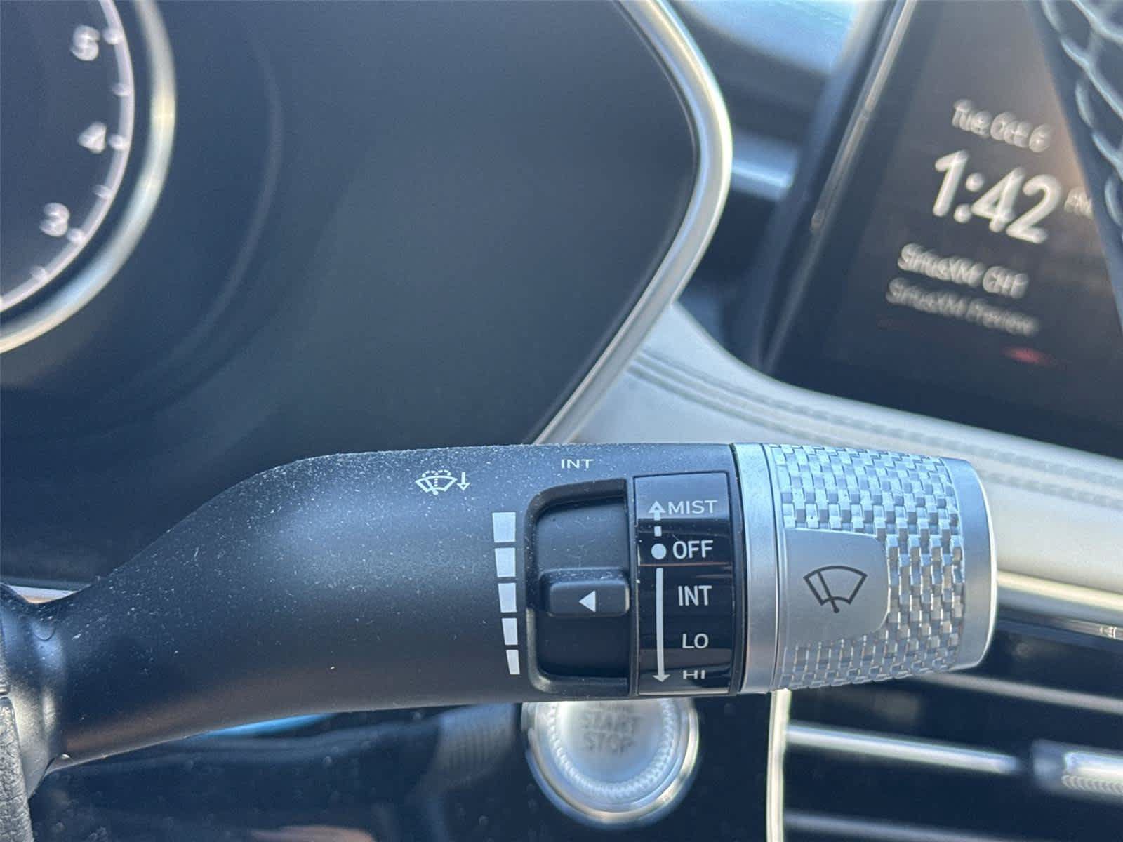 Used 2025 Genesis G70 2.5T AWD/4WD image 20