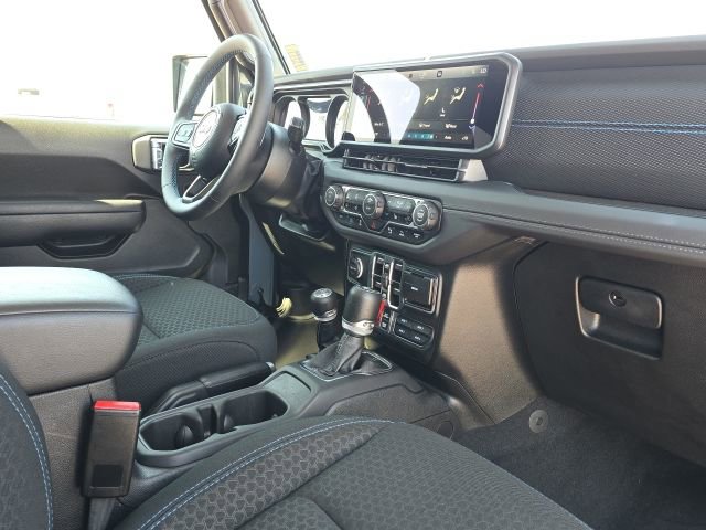 Used 2025 Jeep Wrangler Unlimited Rubicon 4xe w/ Safety Group image 22