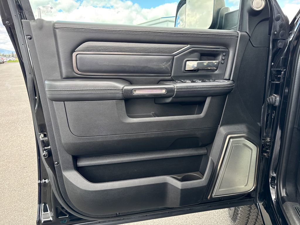 Used 2020 RAM 3500 Limited image 19