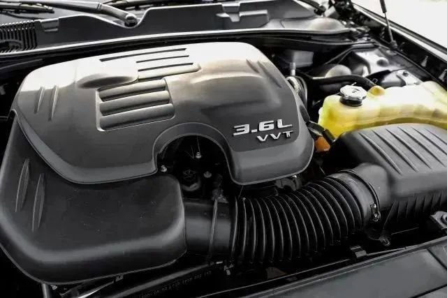 Used 2023 Dodge Challenger SXT w/ Blacktop Package image 48