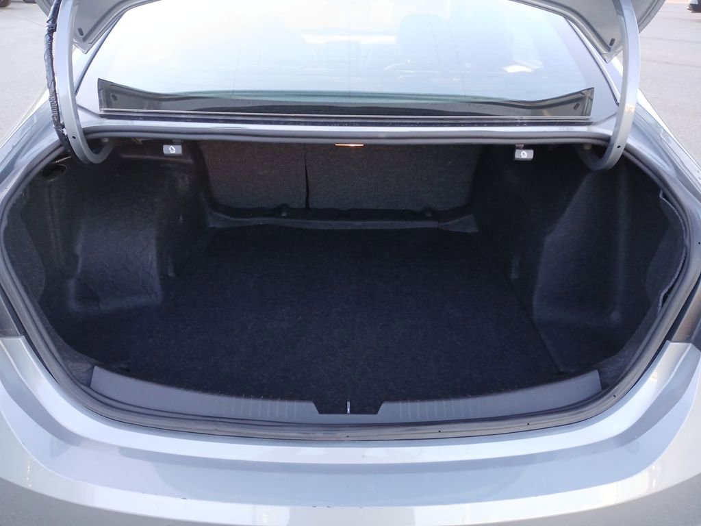 Used 2024 Chevrolet Malibu LT image 26