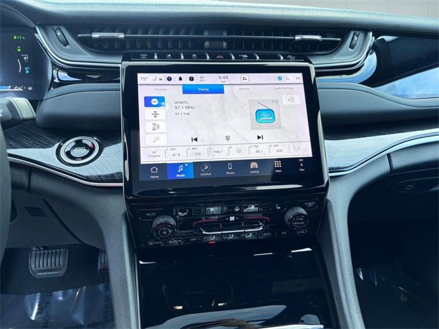 Used 2024 Jeep Grand Cherokee Trailhawk image 22