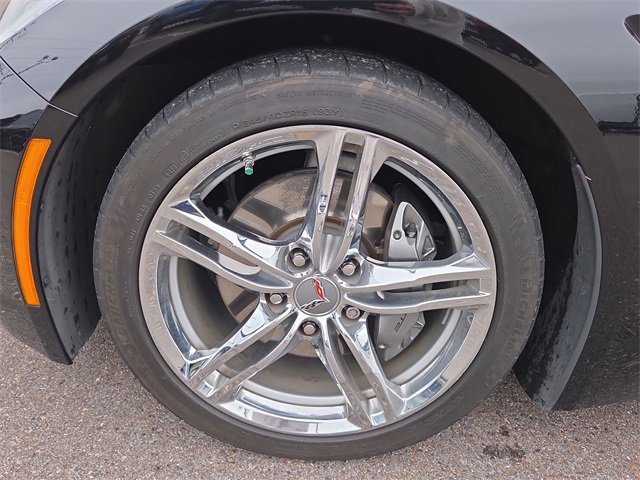 Used 2017 Chevrolet Corvette Stingray Coupe w/ 1LT image 9