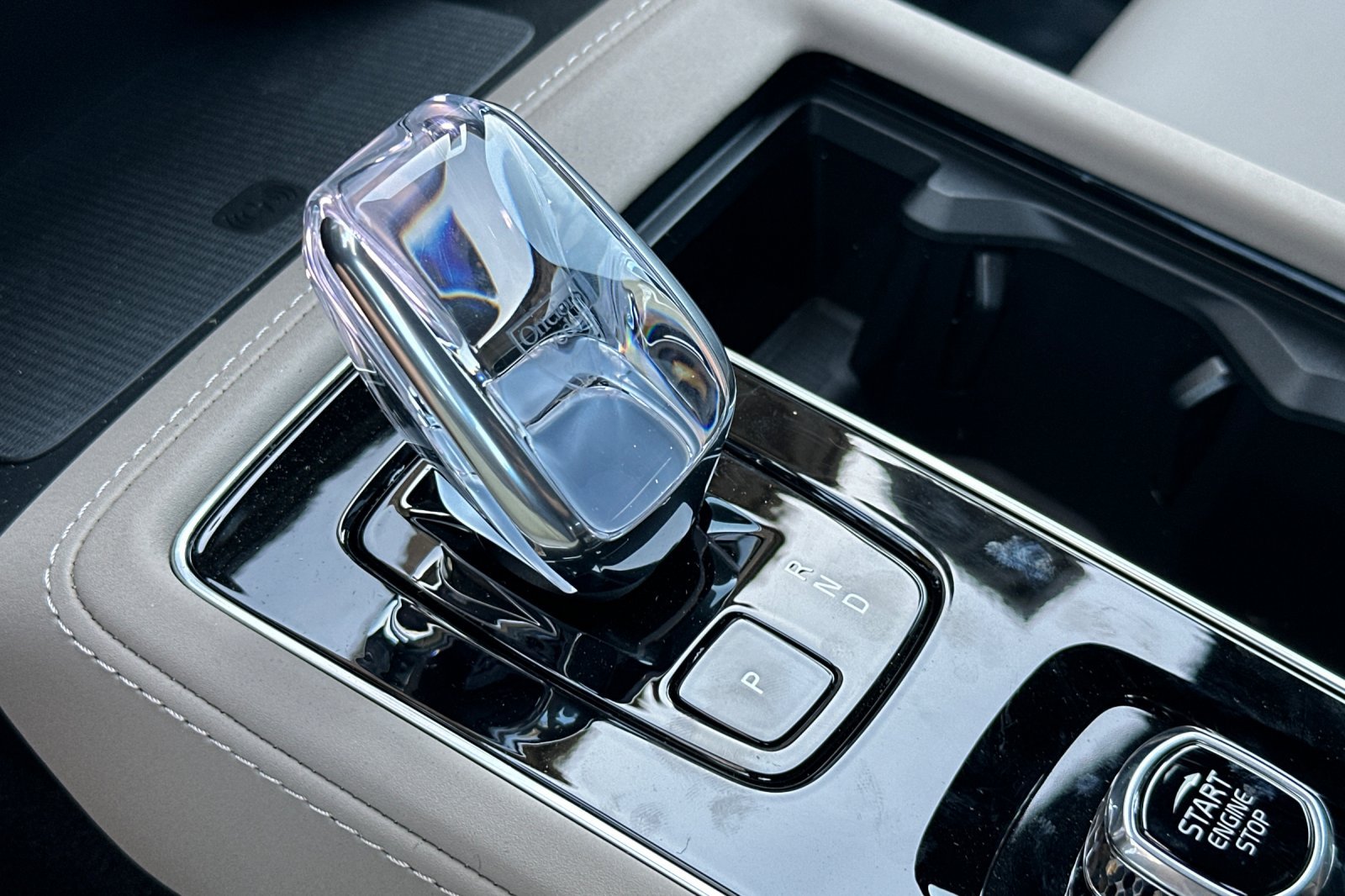 New 2027 Volvo XC90 B6 Plus AWD/4WD image 19