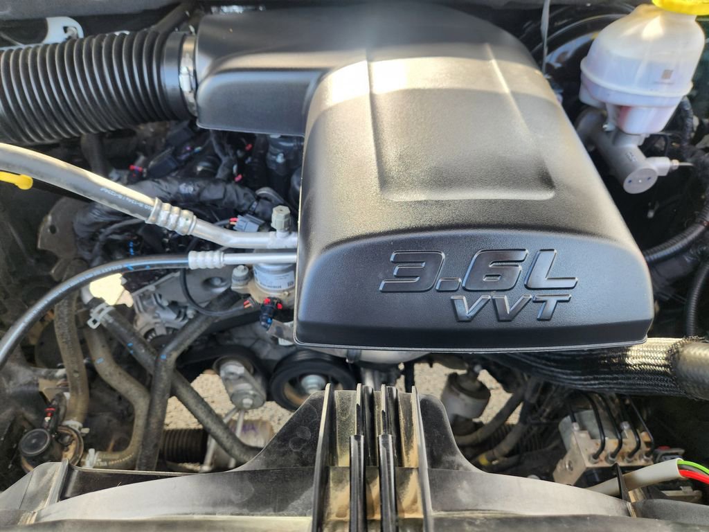 Used 2024 RAM 1500 Classic SLT image 31