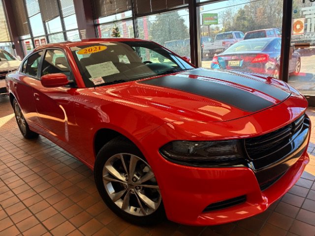 Used 2021 Dodge Charger SXT w/ Cold Weather Package image 1