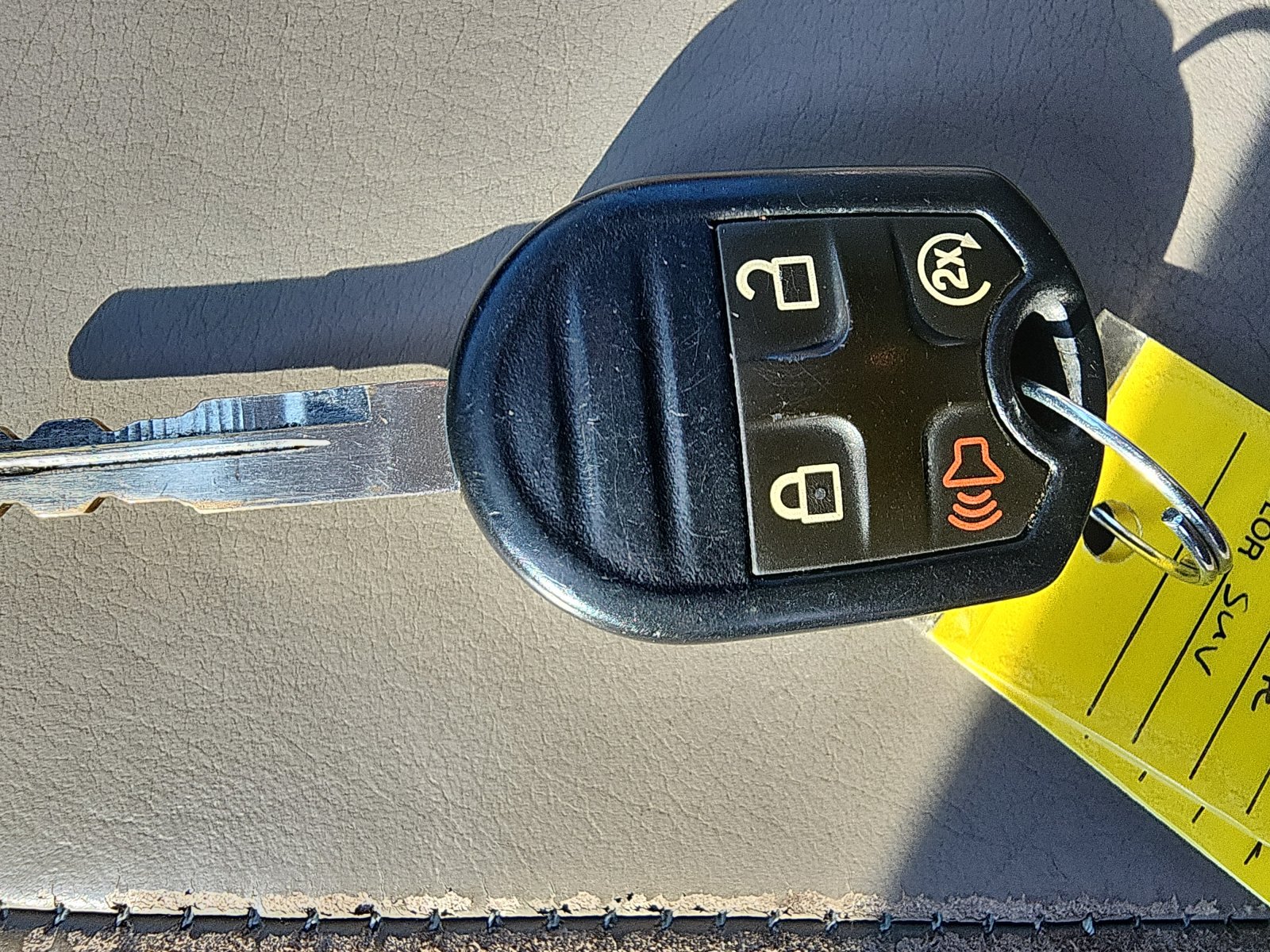 Used 2010 Mercury Mariner 2WD image 19