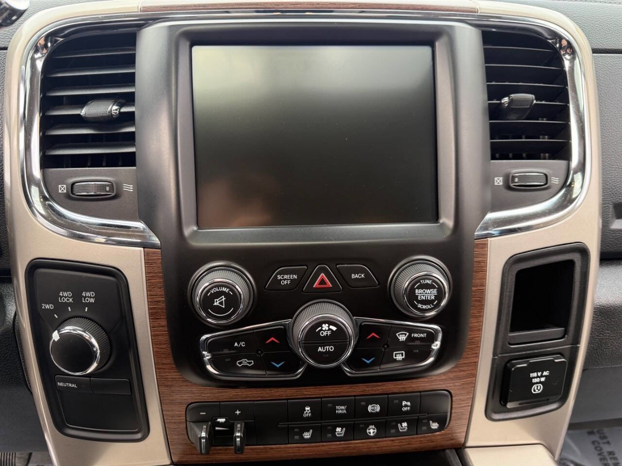 Used 2015 RAM 3500 Laramie w/ Black Appearance Group AWD/4WD image 11