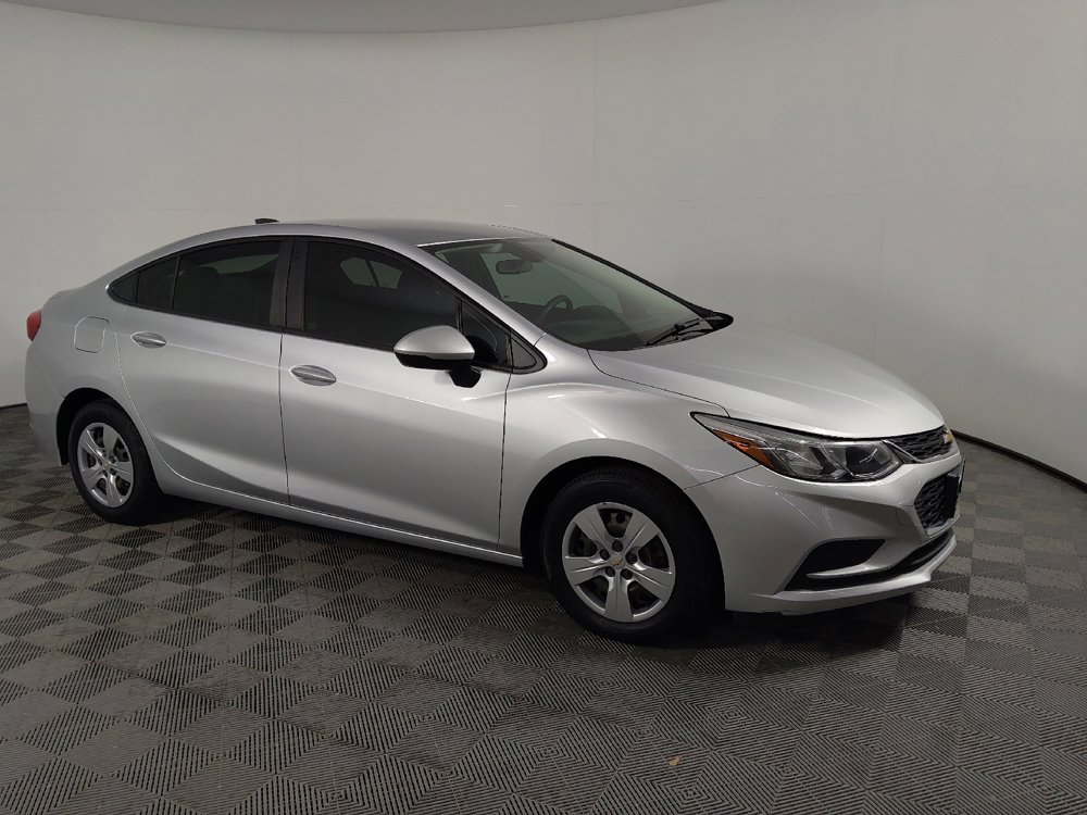 Used 2018 Chevrolet Cruze LS FWD image 11