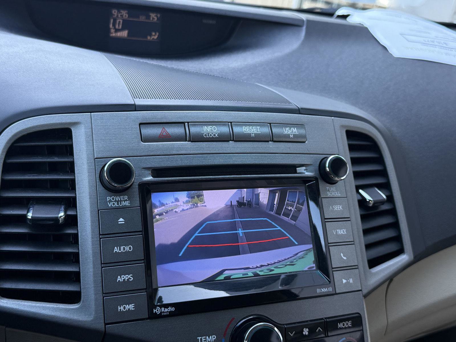 Used 2015 Toyota Venza LE AWD/4WD image 24