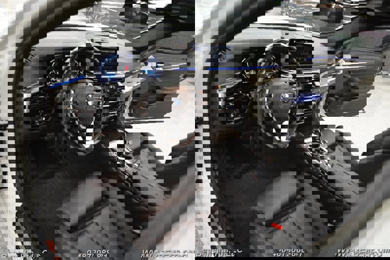 Used 2020 BMW 530e image 12