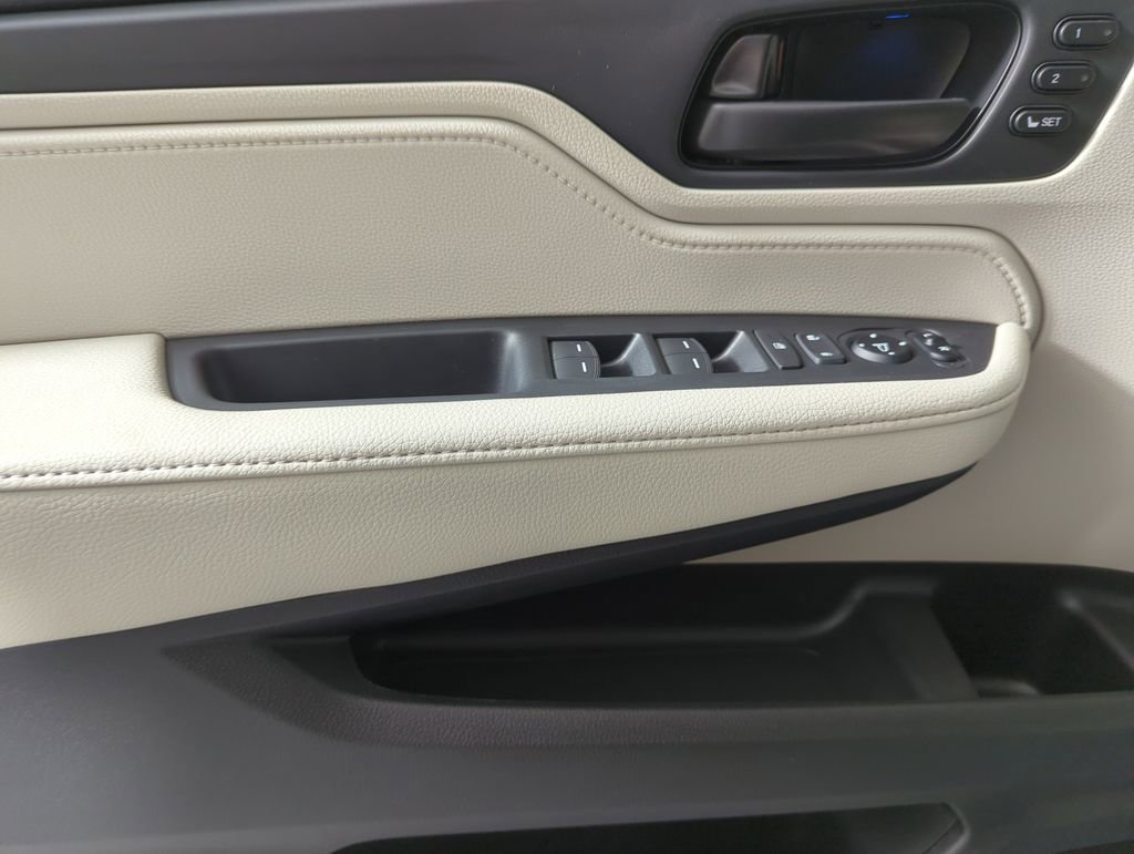 New 2026 Honda Odyssey EX-L image 13