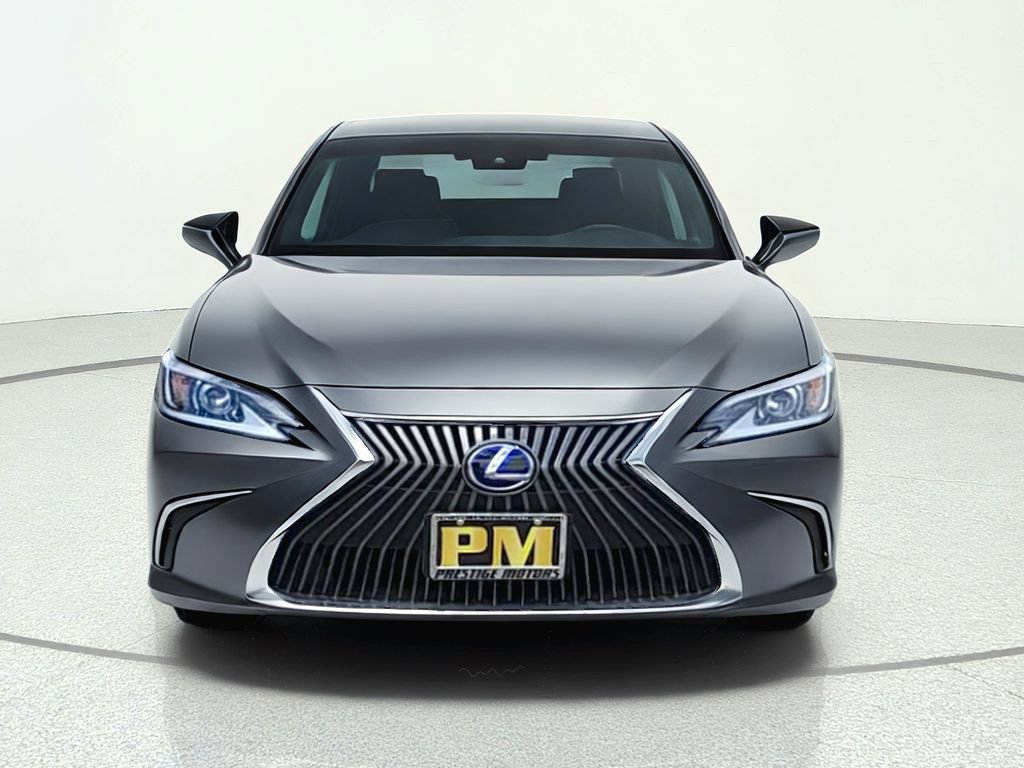 Used 2021 Lexus ES 300h w/ Accessory Package 2 FWD image 2