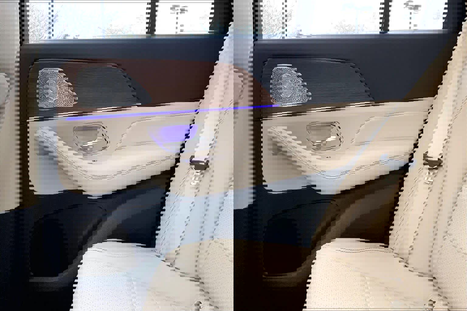 Used 2024 Mercedes-Benz GLE 350 4MATIC image 36