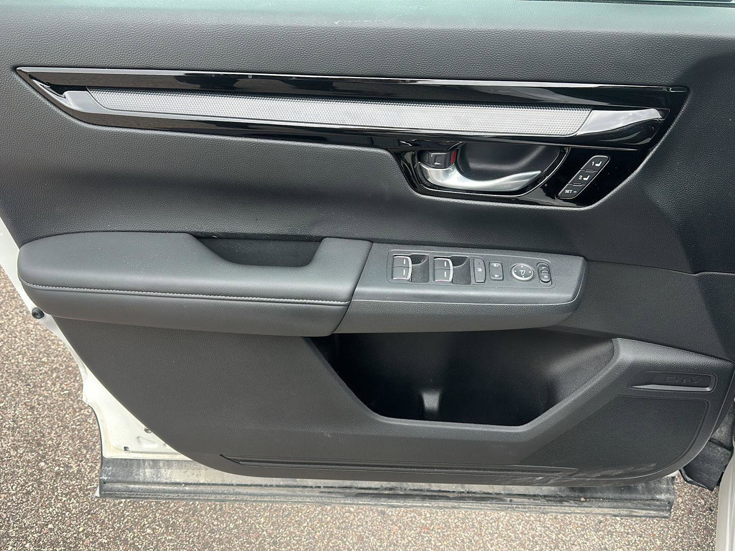 Used 2024 Honda CR-V EX-L image 9