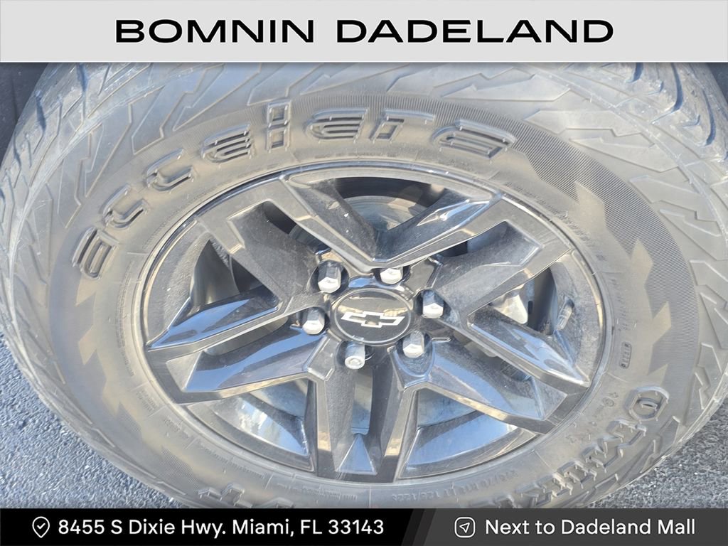 Used 2019 Chevrolet Silverado 1500 Custom Trail Boss w/ Custom Convenience Package image 9