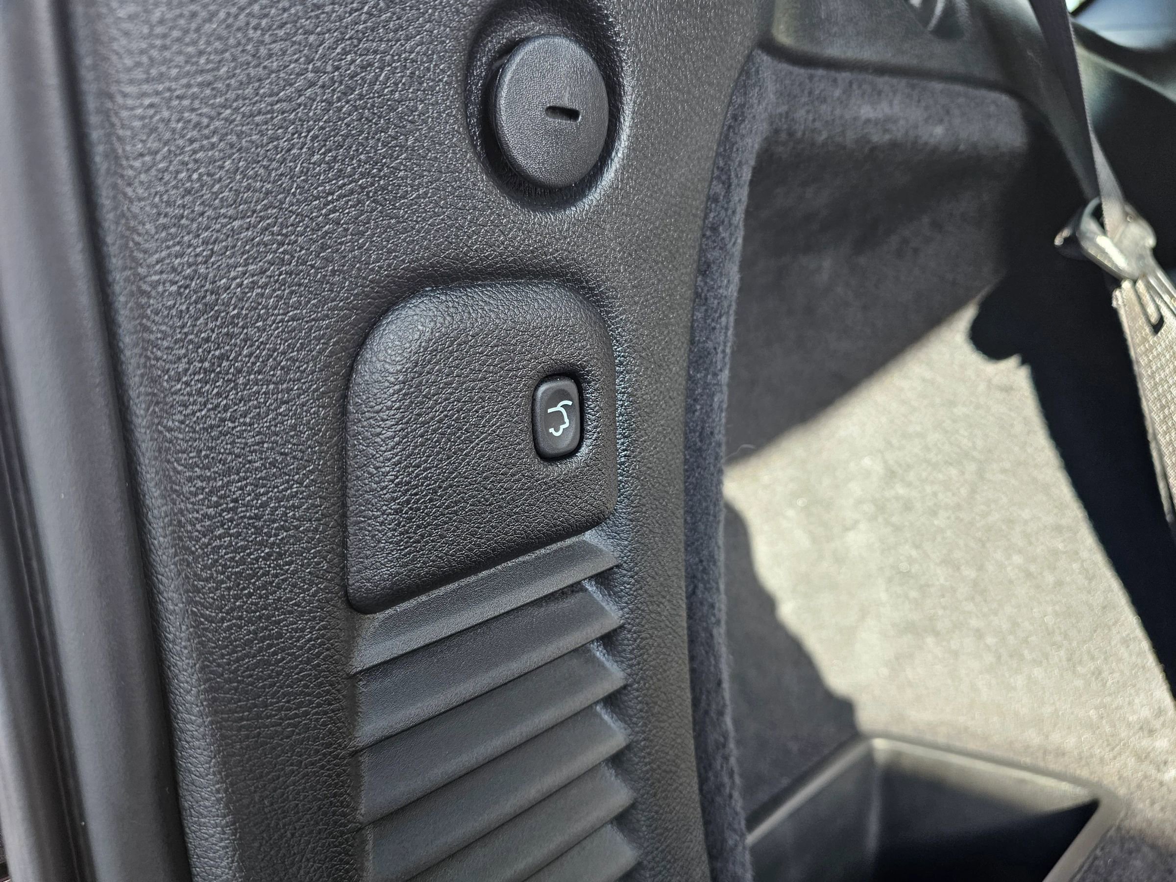 Used 2024 Dodge Durango GT image 39