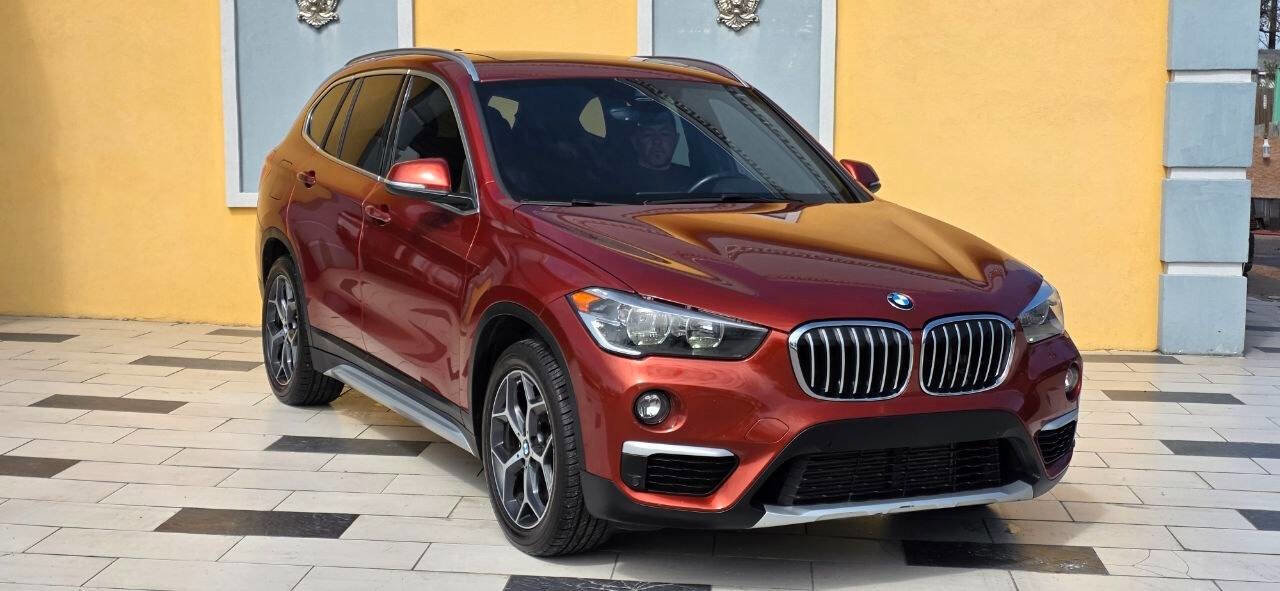 Used 2019 BMW X1 xDrive28i w/ Convenience Package AWD/4WD image 3
