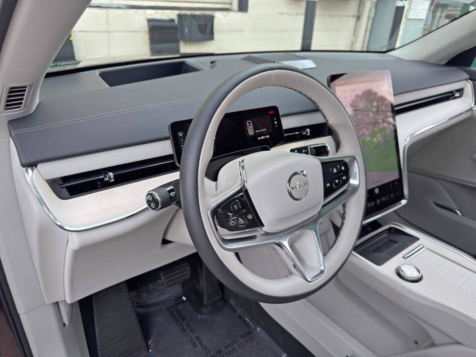 Used 2025 Volvo EX90 Ultra AWD/4WD image 13