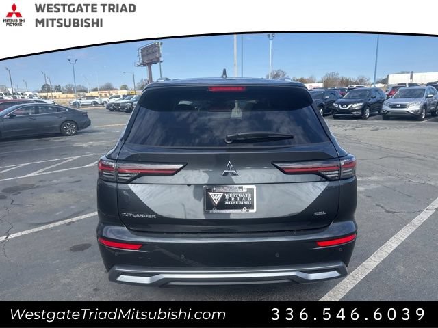 New 2026 Mitsubishi Outlander SEL FWD image 10