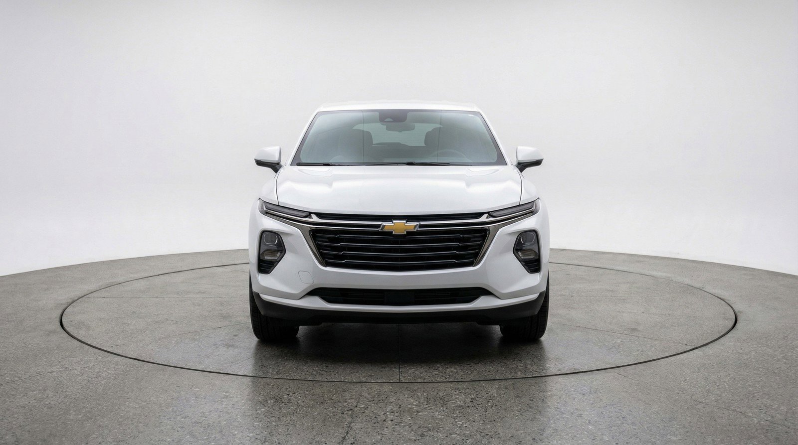 Used 2025 Chevrolet Equinox LT image 2