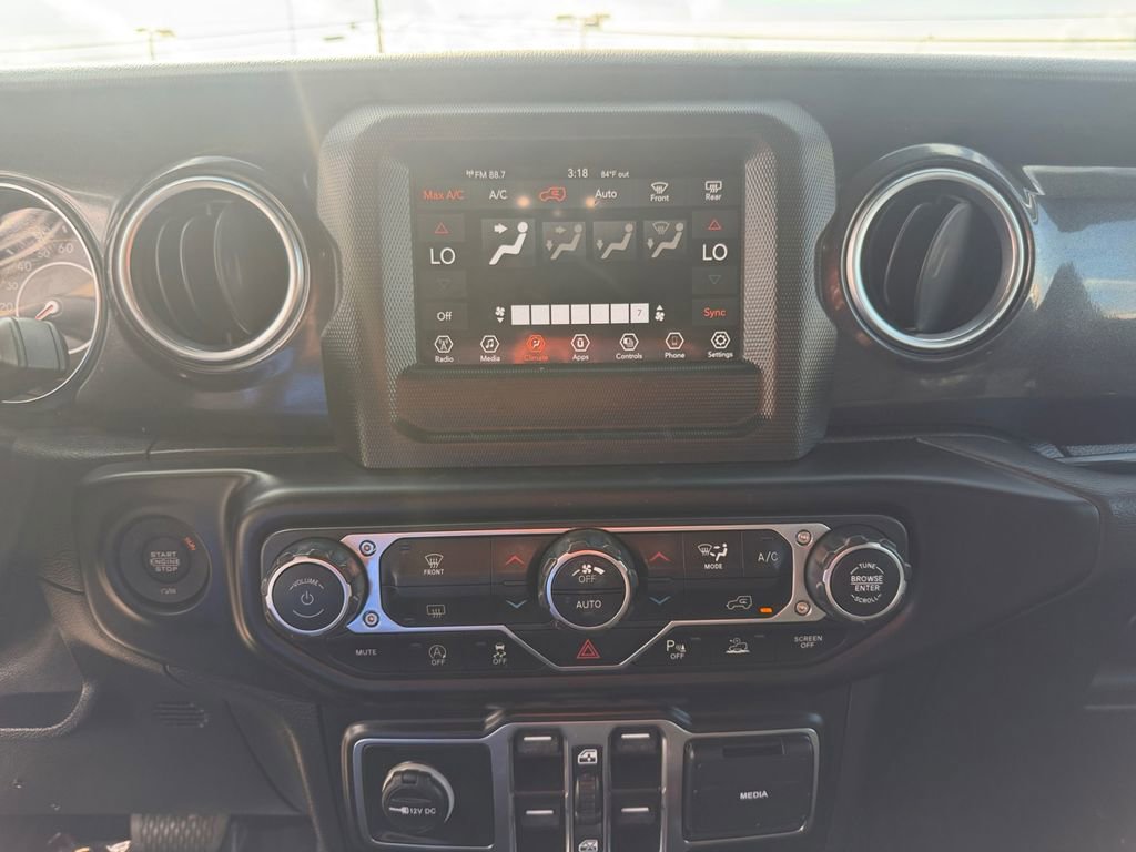 Used 2021 Jeep Wrangler Unlimited Sahara image 20