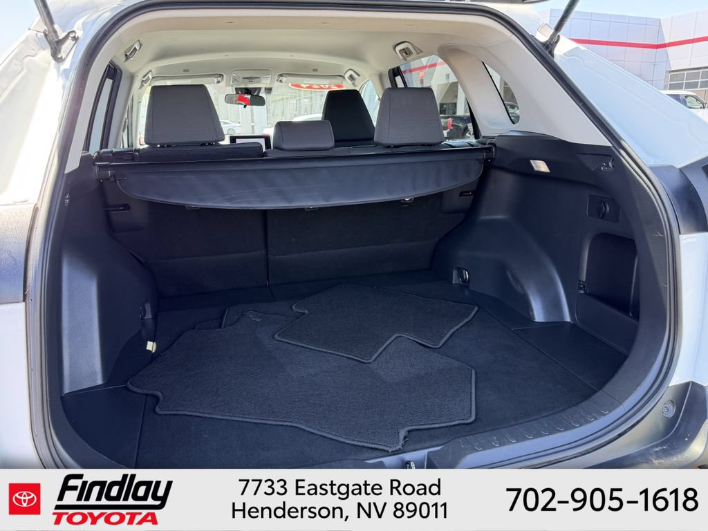 Used 2024 Toyota RAV4 XLE w/ Weather Package AWD/4WD image 18