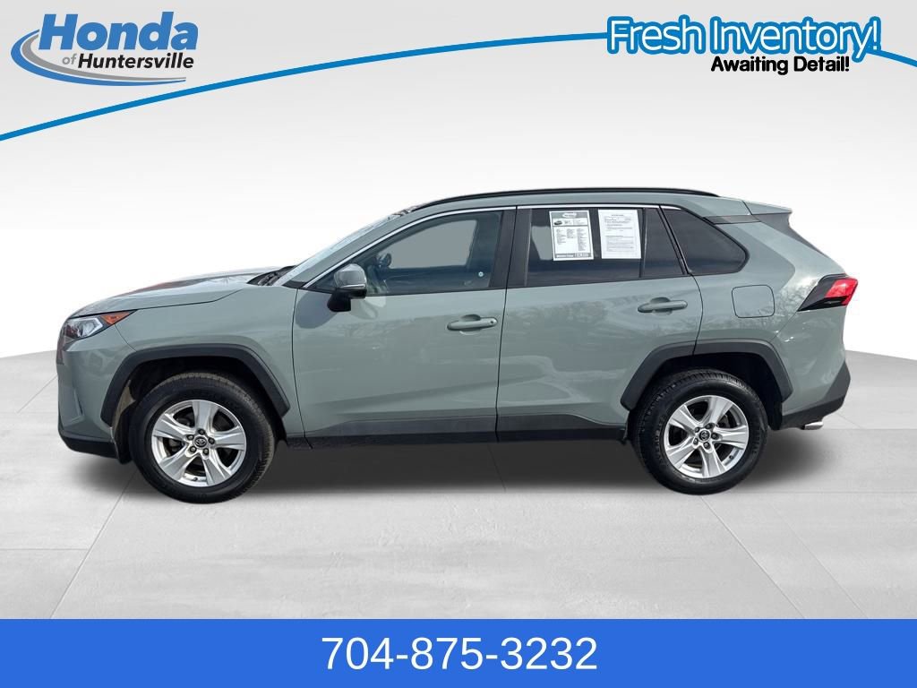 Used 2020 Toyota RAV4 XLE image 5