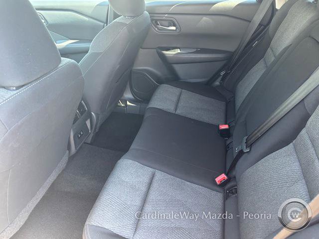 Used 2024 Nissan Rogue SV image 28