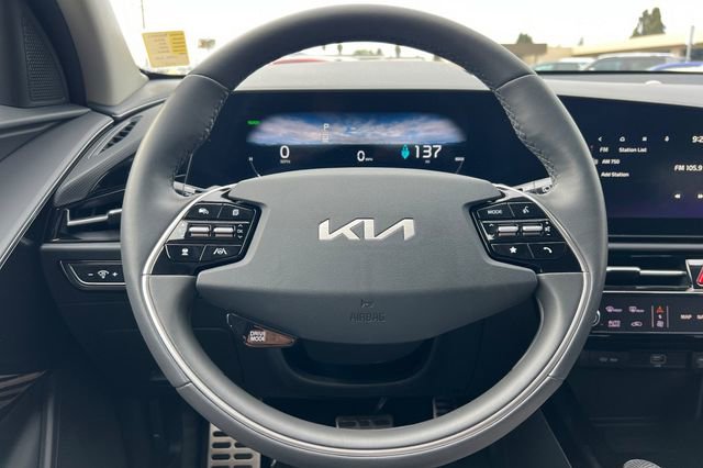 Used 2025 Kia Niro Wave image 30