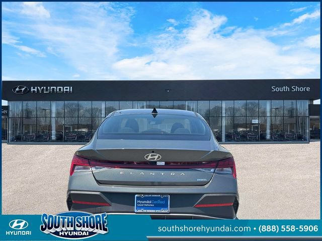 Certified 2025 Hyundai Elantra Hybrid FWD image 7