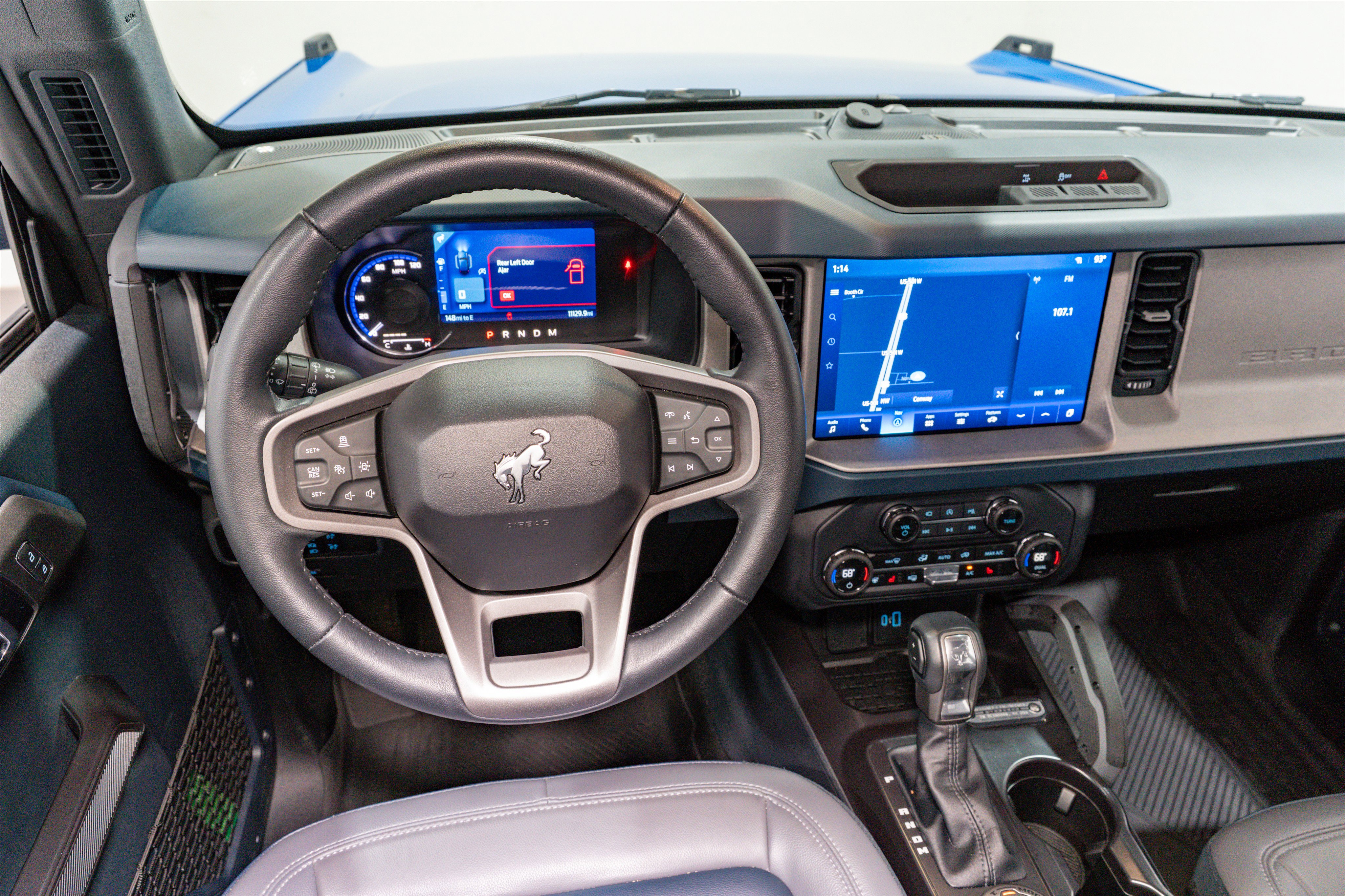 Used 2024 Ford Bronco Outer Banks image 11